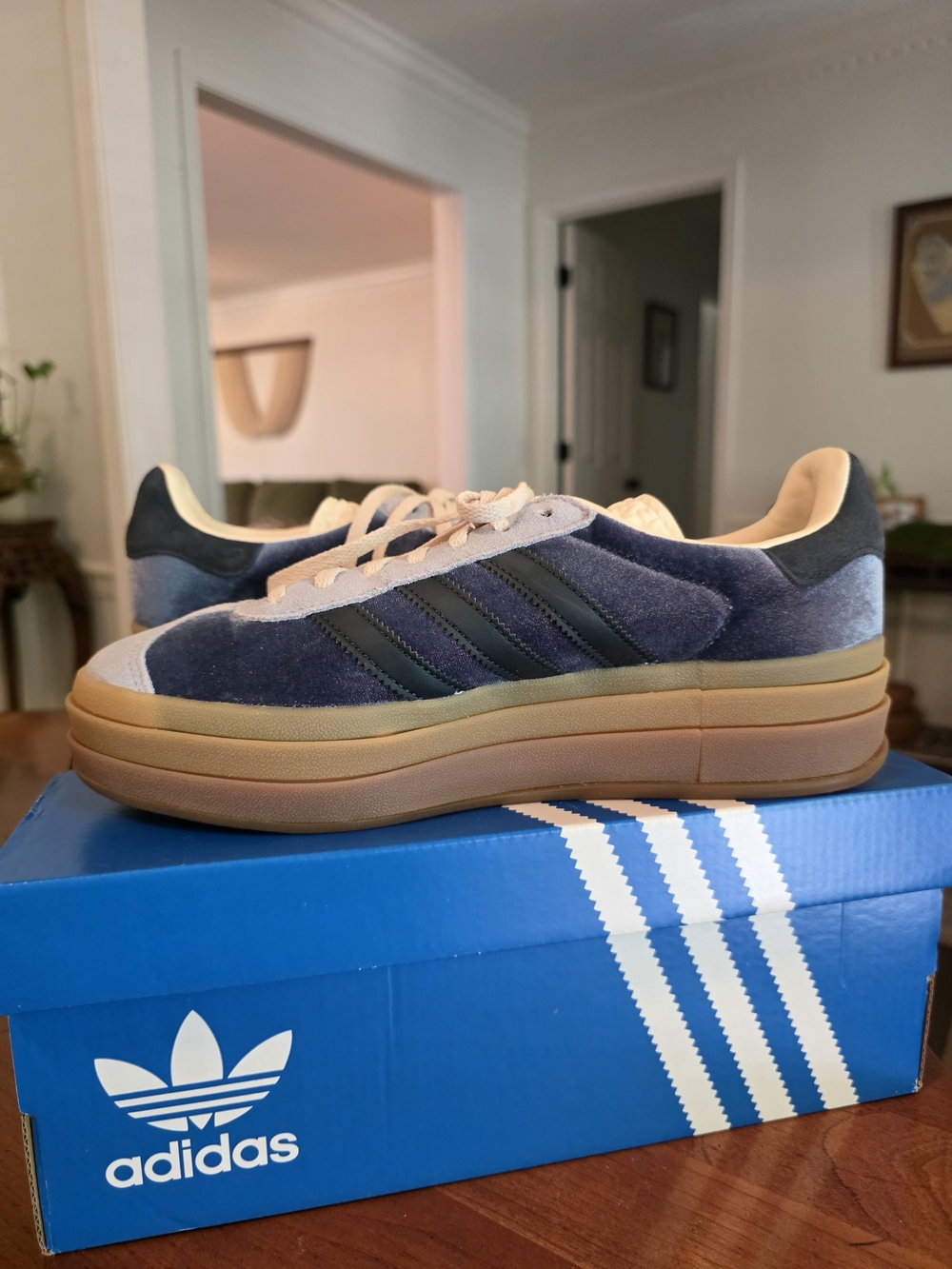 Adidas Gazelle Bold Platform Sneaker EUC - Picture 3 of 7